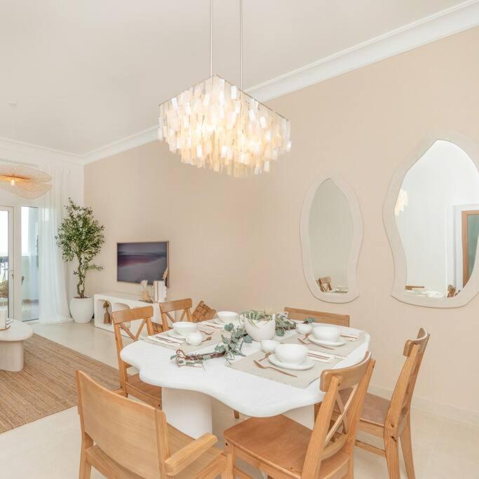 Glamorous Modern 2bhk In Yas Island 324 * Abu Dhabi