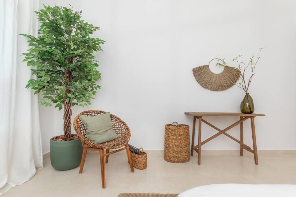 Glamorous Modern 2bhk In Yas Island 324