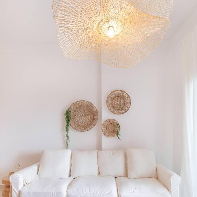 Apartment Glamorous Modern 2bhk In Yas Island 324 *