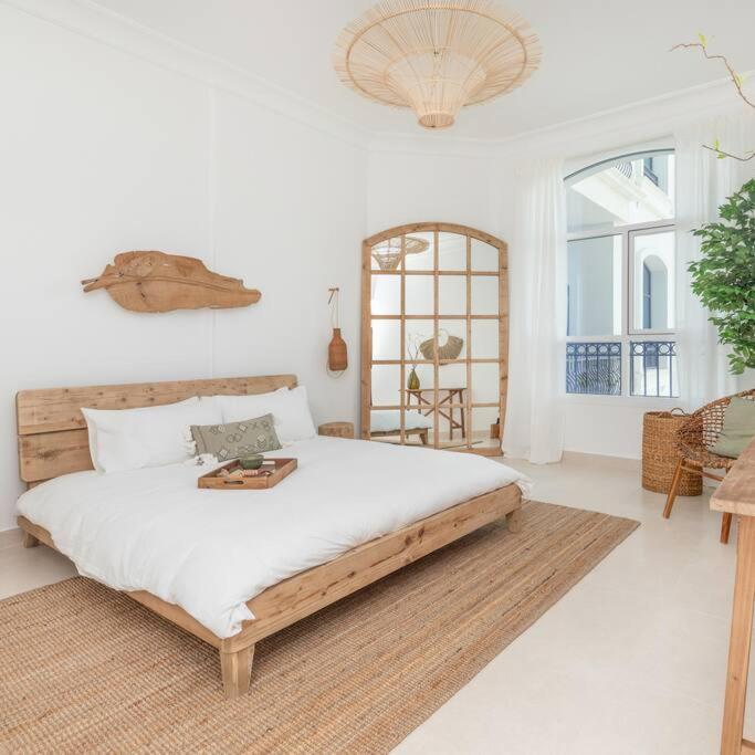 Glamorous Modern 2bhk In Yas Island 324 *
