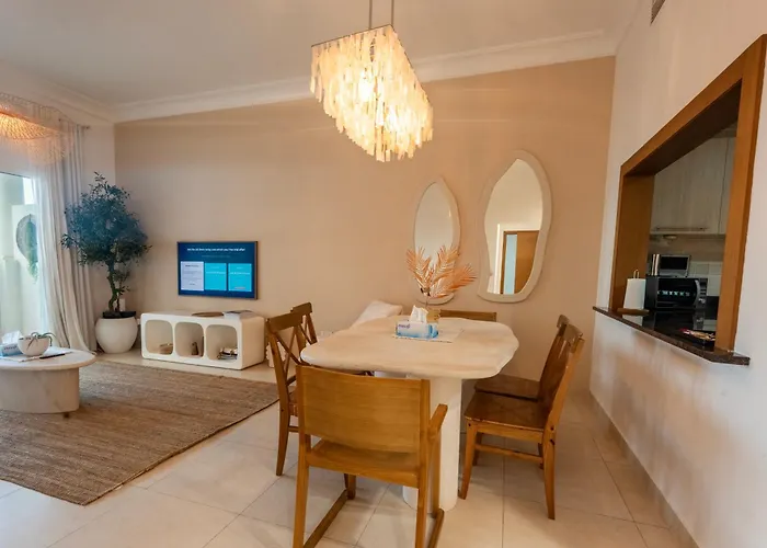 Glamorous Modern 2Bhk In Yas Island 324